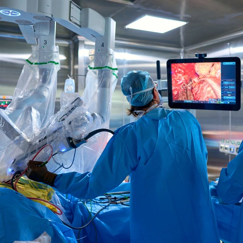 robotic-surgery_529893889